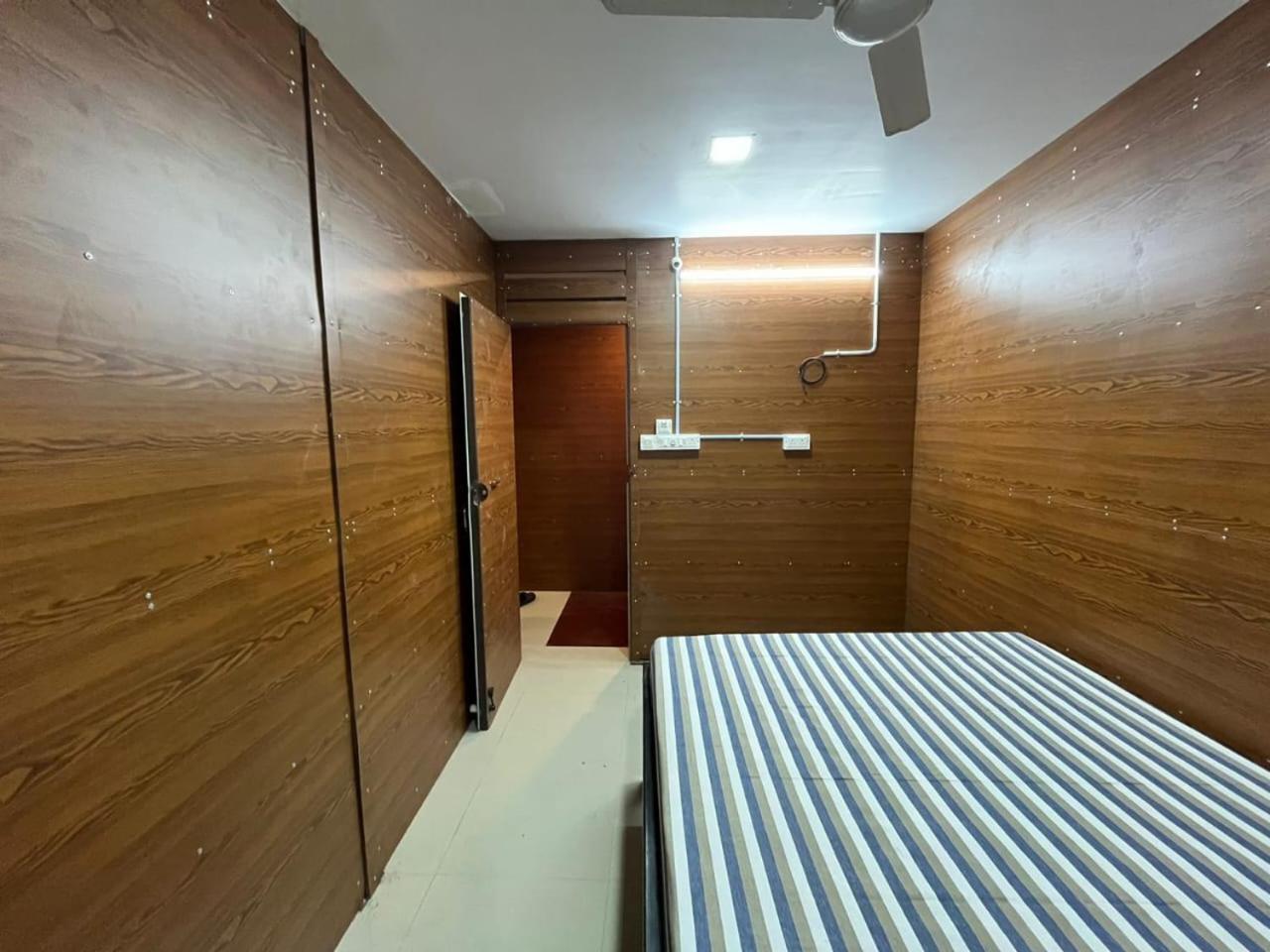 Hotel Sri Balaji Lodging Tiruchchendūr Exterior foto